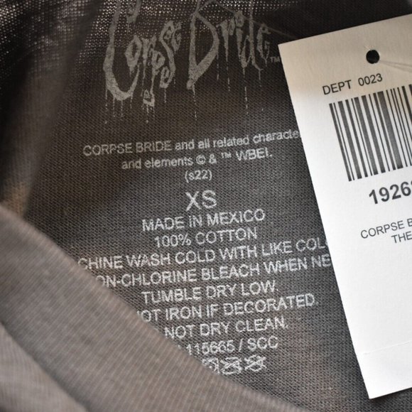 Corpse Bride Mens Can The Living Marry The Dead Victor & Emily Gray Shirt New - Picture 4 of 5